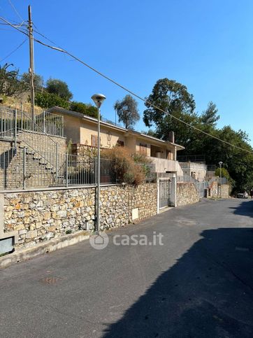 Villa in residenziale in Via Mezzacqua
