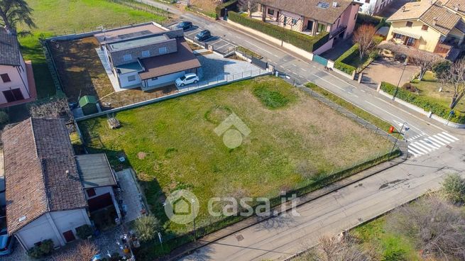 Terreno edificabile in residenziale in Via Fontanesi