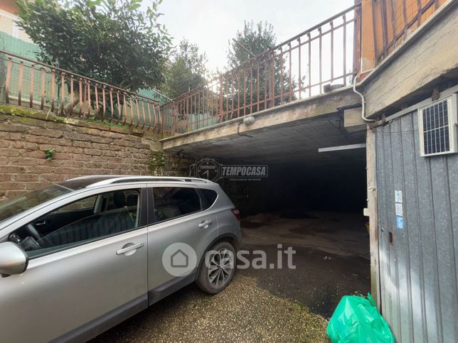 Garage/posto auto in residenziale in Via Carlo Alberto dalla Chiesa 19