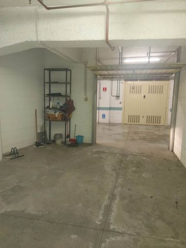 Garage/posto auto in residenziale in Via Angelo Tavanti 4