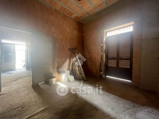 Box/posto auto in residenziale in Via Benevento 29