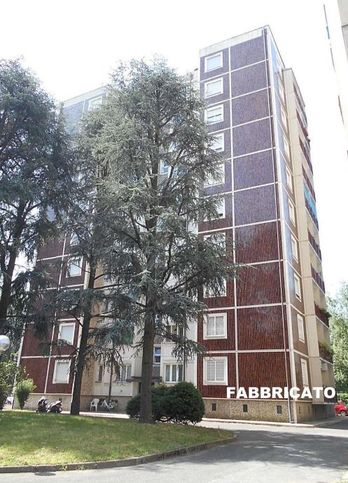 Appartamento in residenziale in Via Alessandro Litta Modignani 105