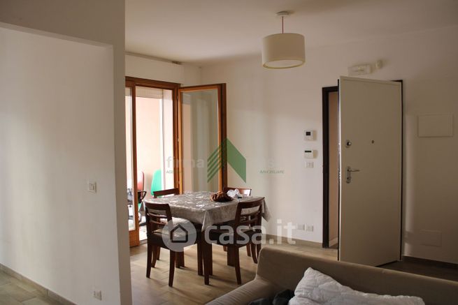 Appartamento in residenziale in Via Cesari Averardi 19