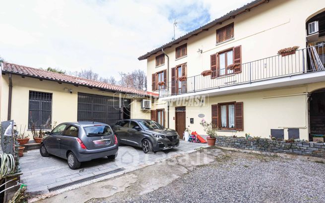 Casa indipendente in residenziale in Via Roma 69