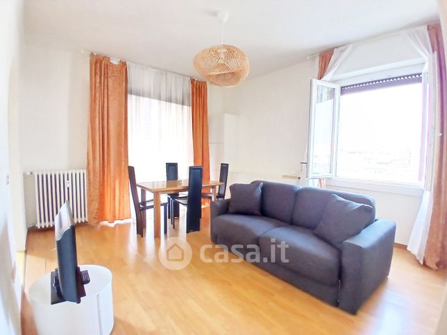 Appartamento in residenziale in Via Lorenteggio 203