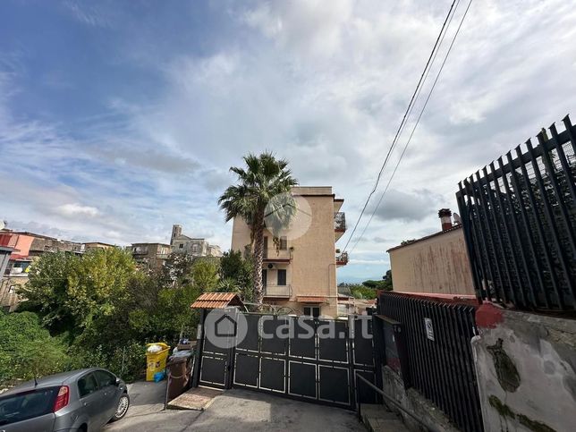 Appartamento in residenziale in Via Girolamo Santacroce 7