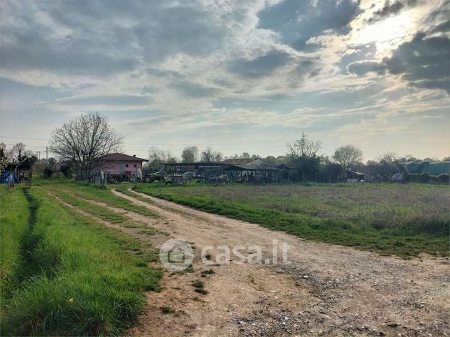 Terreno edificabile in residenziale in 