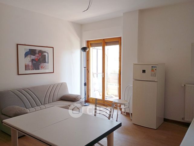 Appartamento in residenziale in Via Romeo Gallenga