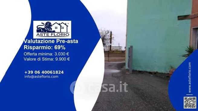 Box/posto auto in residenziale in Via Dottor Paolo Cassano