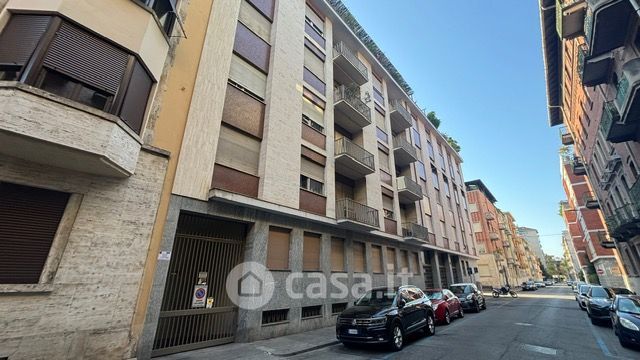 Box/posto auto in residenziale in Via Raffaello Morghen 22