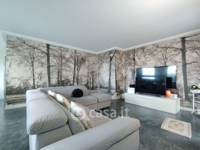 Villa in residenziale in Via Trento 94