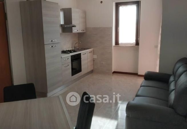 Appartamento in residenziale in Via Palombarese