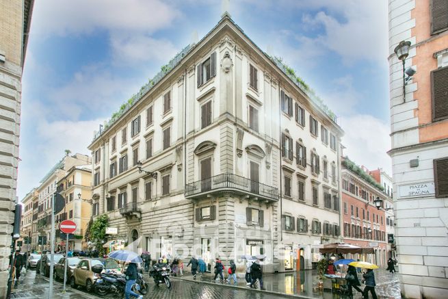 Ufficio in commerciale in Via di Propaganda 27