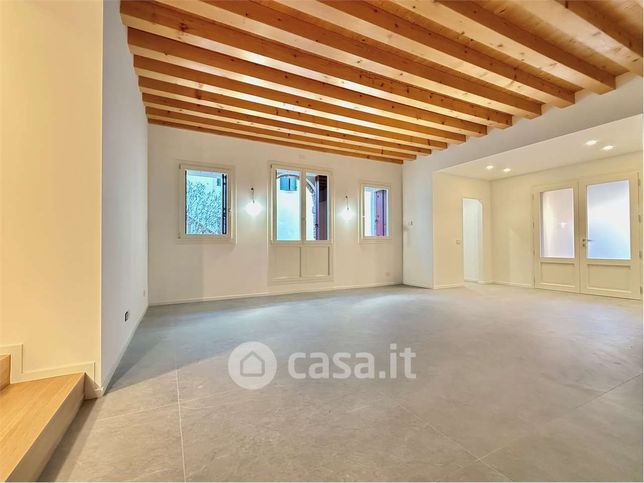 Appartamento in residenziale in Viale Camillo Cavour