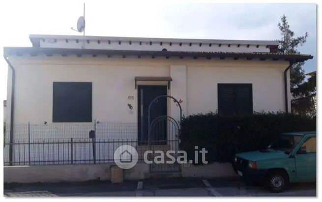 Casa indipendente in residenziale in Via Emanuele Pessagno 22