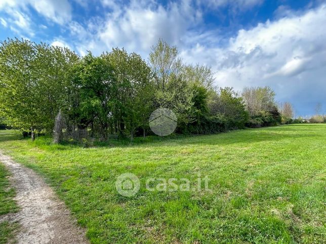 Terreno agricolo in commerciale in Via Sorelle Girelli 31