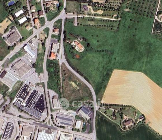 Terreno edificabile in residenziale in Strada Veregrense