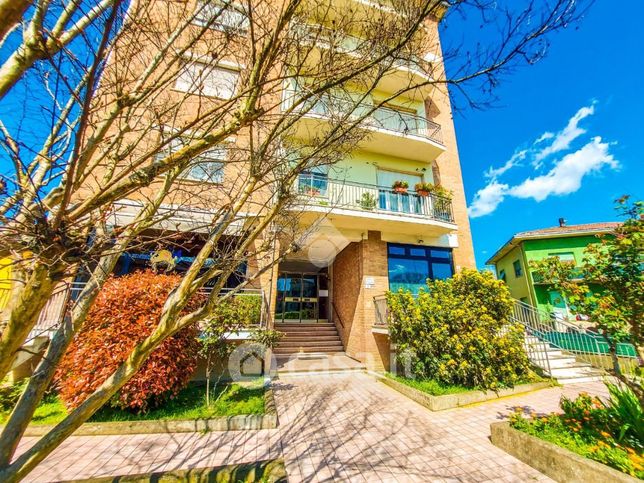 Appartamento in residenziale in Via F. Piazzi 1