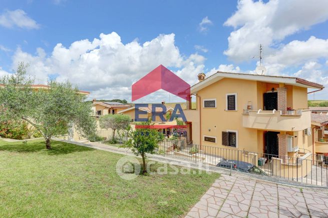 Casa bi/trifamiliare in residenziale in Via Treviso