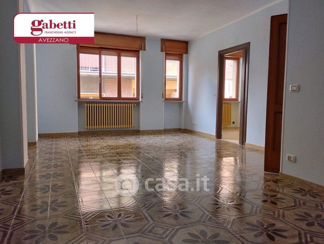 Ufficio in commerciale in 
