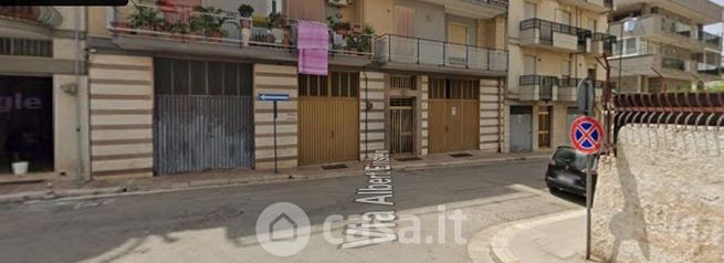 Box/posto auto in residenziale in Via Albert Einstein