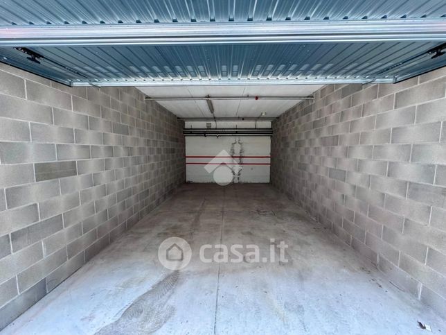 Box/posto auto in residenziale in Via NiccolÃ² Copernico 1