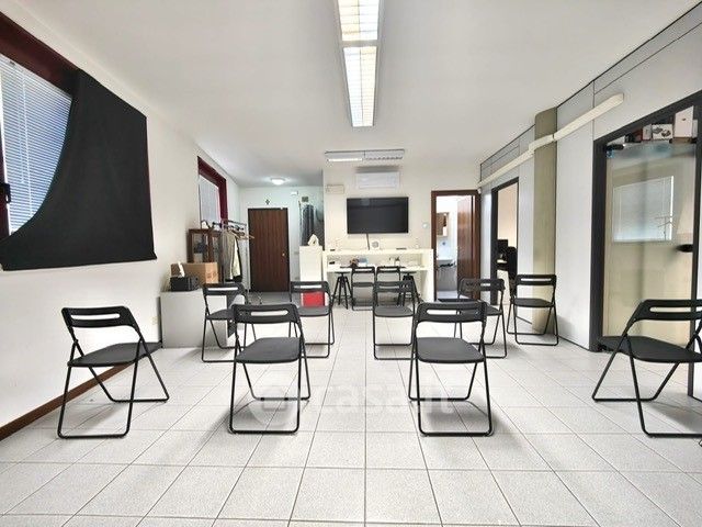 Ufficio in commerciale in Via San Marco