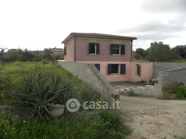 Casa indipendente in residenziale in Strada Vicinale Badde Fustiggiu