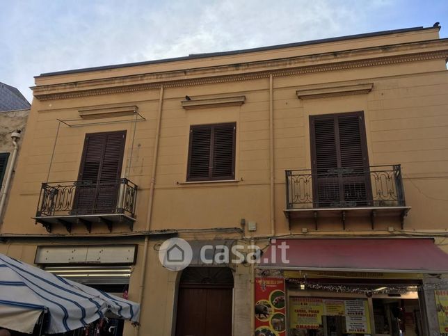 Appartamento in residenziale in Via Montalbo 33