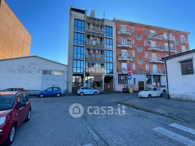 Box/posto auto in residenziale in Vicolo Gorizia 8