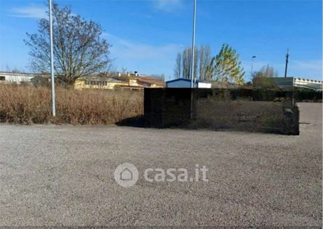 Terreno edificabile in residenziale in Via Pietro Nenni