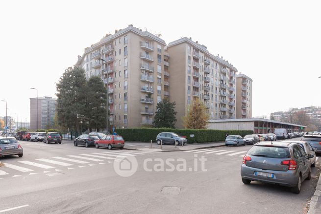 Garage/posto auto in residenziale in Viale Faenza