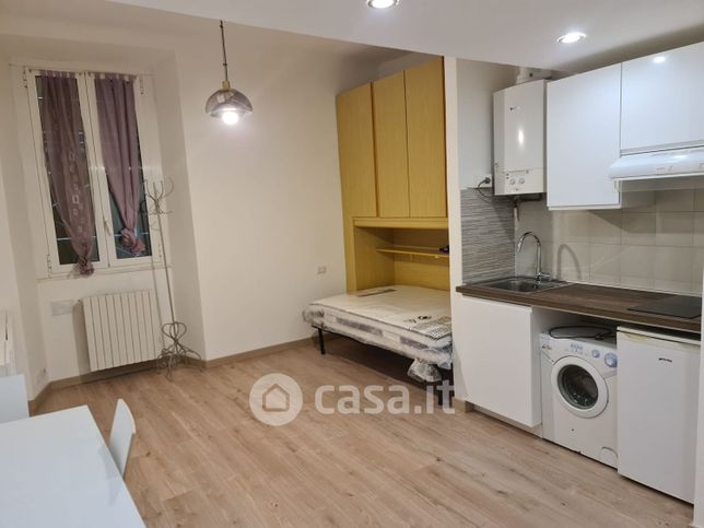 Appartamento in residenziale in Via Pietro Maroncelli 7