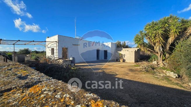 Casa indipendente in residenziale in Contrada Scianolecchia