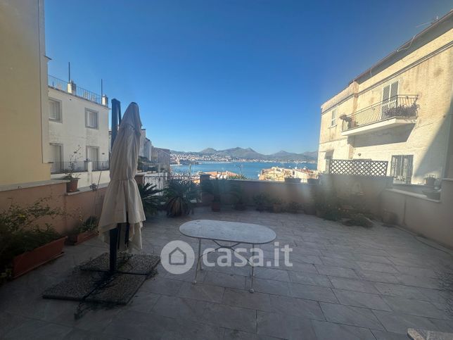 Appartamento in residenziale in Salita Chiaromonte 45