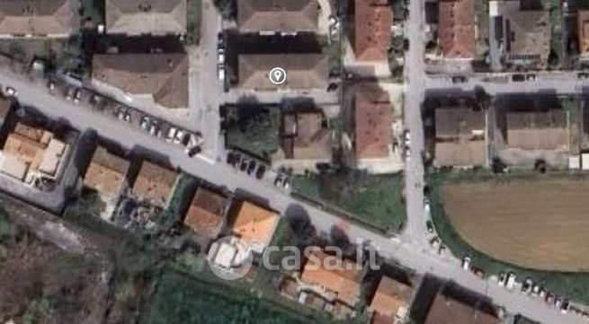 Box/posto auto in residenziale in Via XXV Aprile