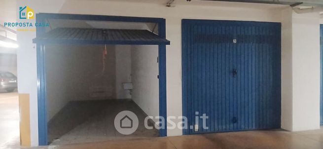 Garage/posto auto in residenziale in Via Giuseppe Misticoni 210