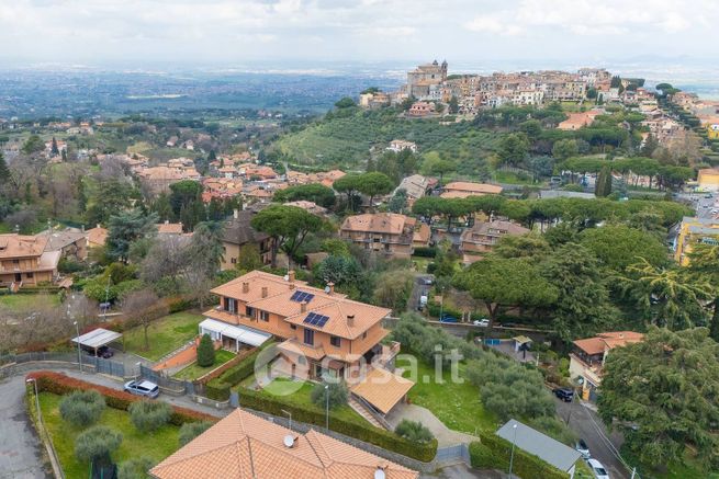 Villa in residenziale in Via Formello 17 G
