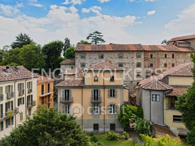 Rustico/casale in residenziale in Via Domenico Barone