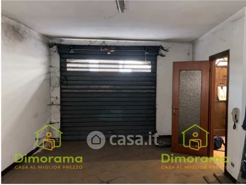 Garage/posto auto in residenziale in Via Umberto I