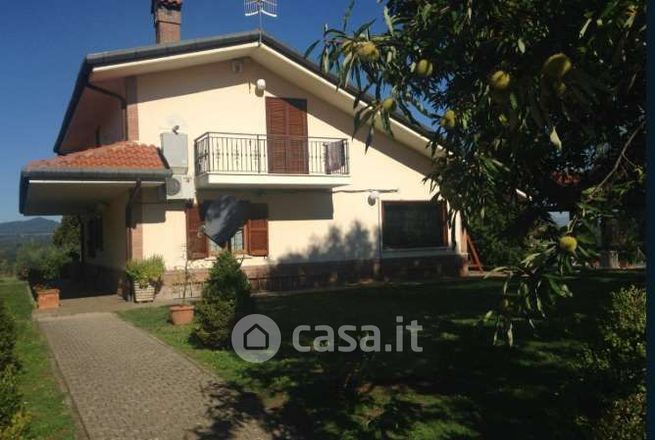 Villa in residenziale in Contrada Ponte del Colle