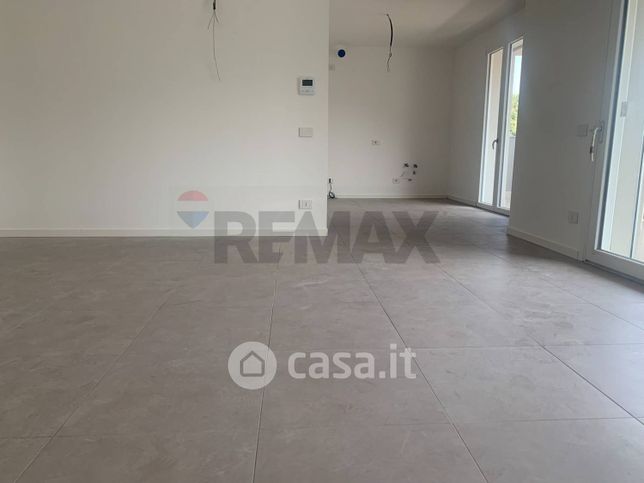 Appartamento in residenziale in Via Bastone
