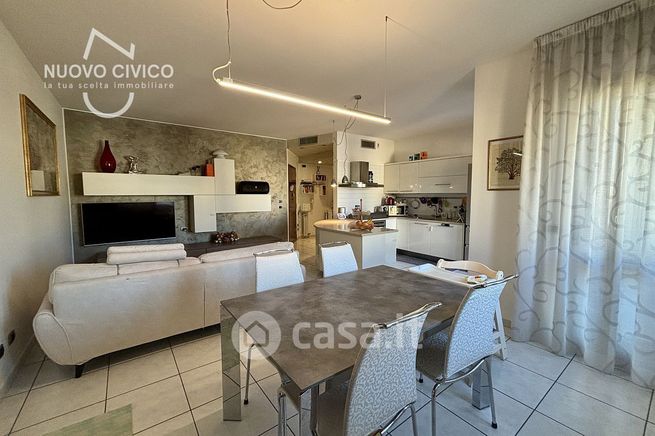 Appartamento in residenziale in Via Fiumicello 26