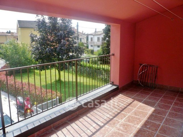 Villetta a schiera in residenziale in Strada di Bertesina