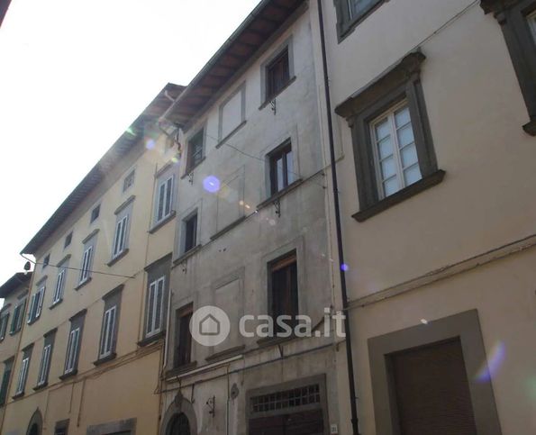 Appartamento in residenziale in Via Castruccio Castracani