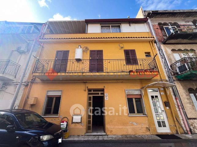 Appartamento in residenziale in Via Aspromonte 15