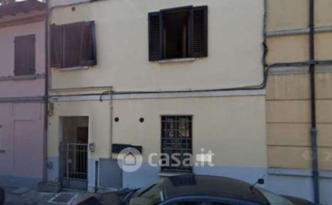 Casa indipendente in residenziale in Viale Filippo Corridoni 121