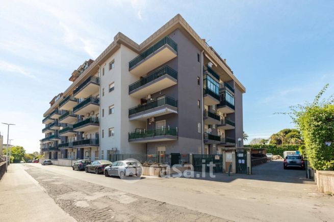 Appartamento in residenziale in Via Domenico Morelli