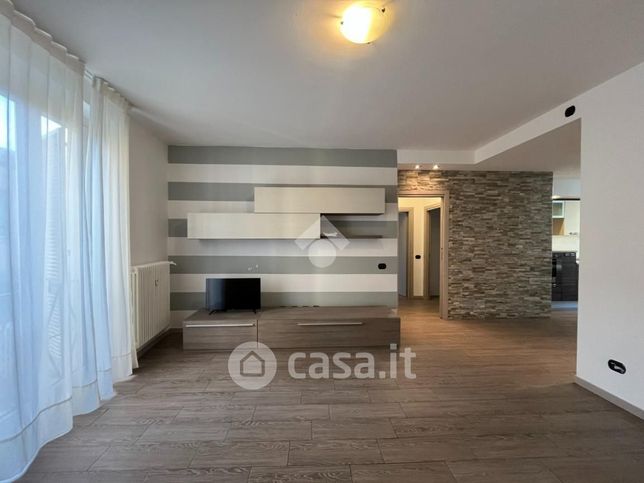 Appartamento in residenziale in Via Giulio Fiocchi 25