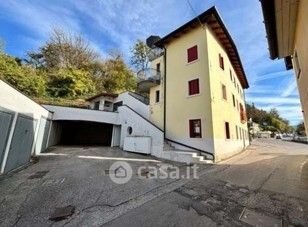 Appartamento in residenziale in Via Vittorio Veneto 13